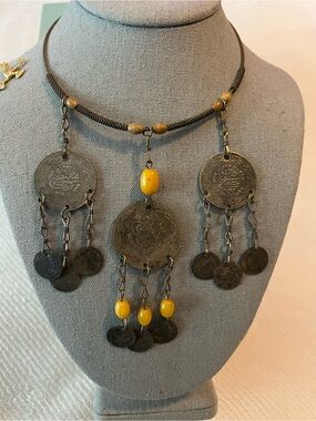 Vintage- Arabic Bedouin Turkish Amber Bead Coin Pendant Choker  Necklace